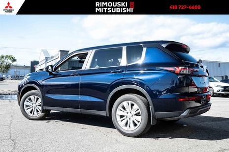 2025 Mitsubishi Outlander - View 4