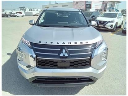 2025 Mitsubishi Outlander - View 3
