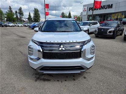 2025 Mitsubishi Outlander - View 2