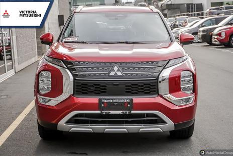 2025 Mitsubishi Outlander Plug-in Hybrid - View 2