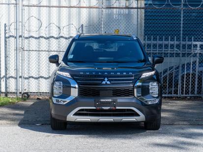 2025 Mitsubishi Outlander PHEV - View 2
