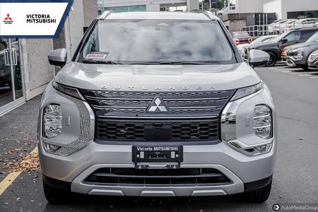 2025 Mitsubishi Outlander PHEV - View 2