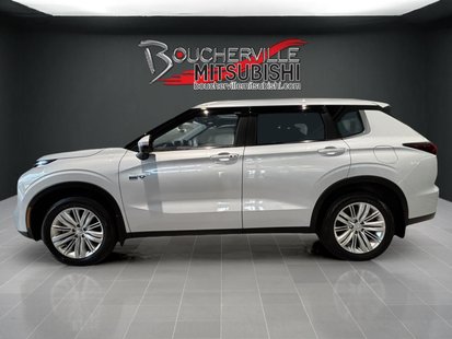 2025 Mitsubishi Outlander PHEV - View 3