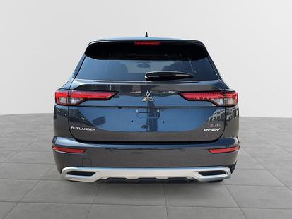 2025 Mitsubishi Outlander PHEV - View 4
