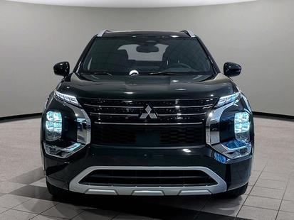 2025 Mitsubishi Outlander PHEV - View 2