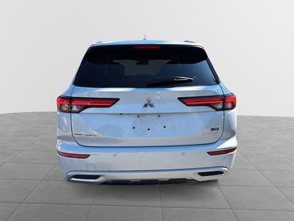 2025 Mitsubishi Outlander PHEV - View 3