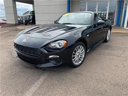 2017 Fiat 124 Spider Lusso 2dr ConvertibleCONVERTIBLE, MANUAL, ALLOY
