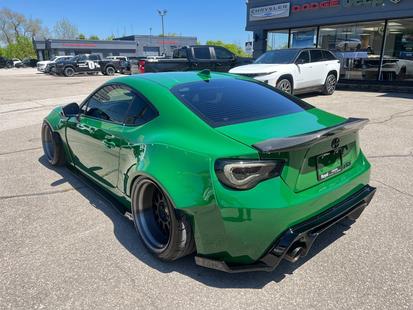 Car image 8