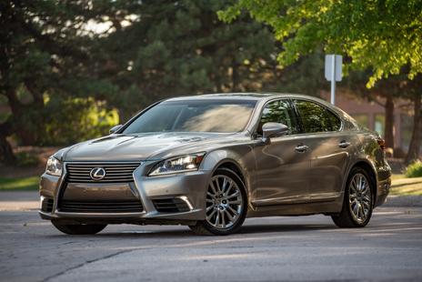 2016 LEXUS LS%20460 SWB
