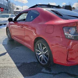 Car image 6