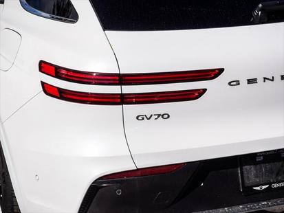 2026 GENESIS GV70 - View 4