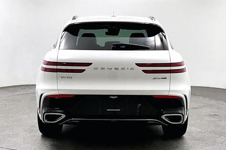 2026 GENESIS GV70 - View 4