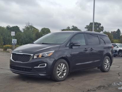2020 Kia Sedona LX | Power Seat | Heated Wheel + Seats | CarPlay + Android | Rear Camera | and More !