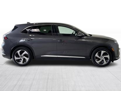 2023 VinFast VF 8 - View 2