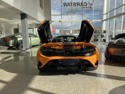 2024 McLaren 750S - View 3