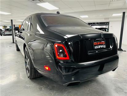 2020 Rolls-Royce Phantom - View 3