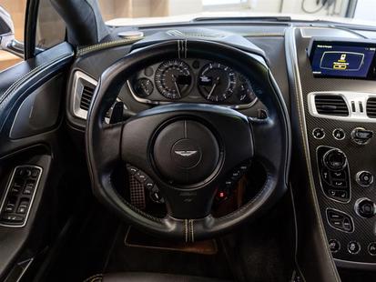 2014 Aston Martin Vanquish Coupe Touchtronic 2