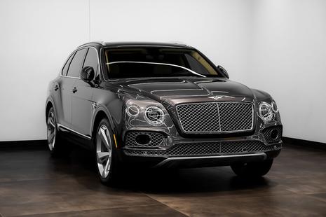 2017 Bentley Bentayga - View 3