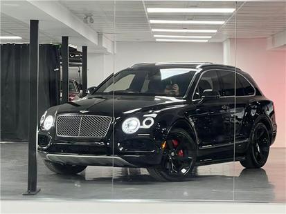 2018 Bentley Bentayga - View 3