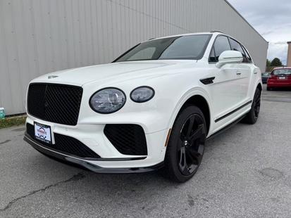 2021 Bentley Bentayga - View 3