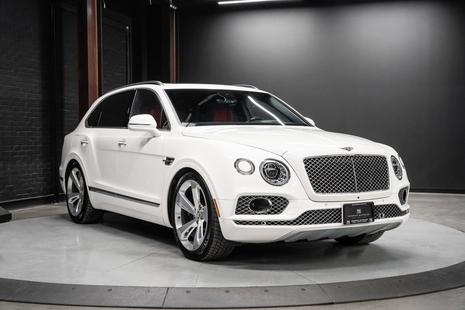2019 Bentley Bentayga - View 2