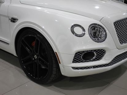2020 Bentley Bentayga - View 3