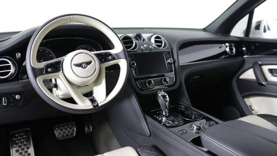 2020 Bentley Bentayga - View 4