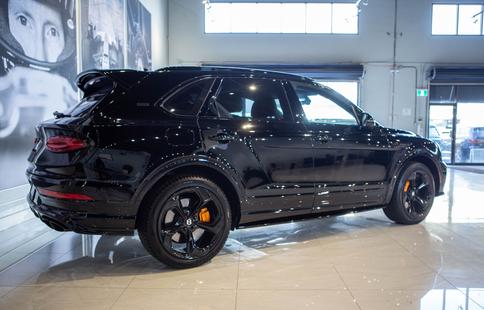 2025 Bentley Bentayga - View 2