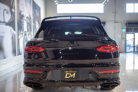 2025 Bentley Bentayga - View 4