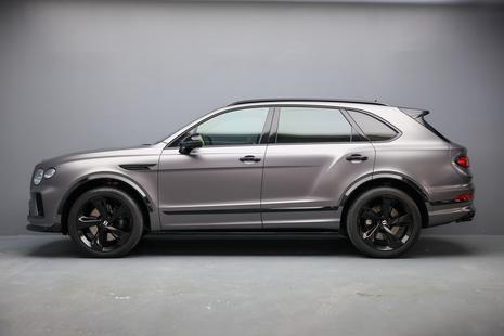 2023 Bentley Bentayga - View 3