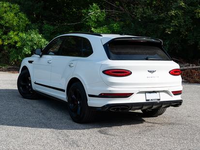 2023 Bentley Bentayga - View 3