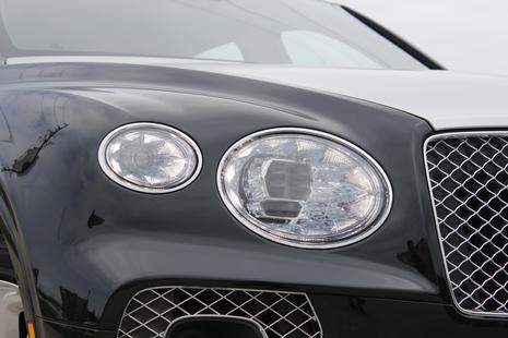 2023 Bentley Bentayga - View 4
