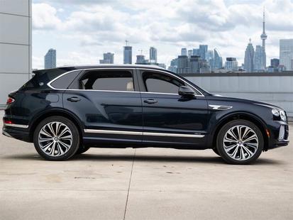 2025 Bentley Bentayga - View 3