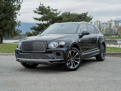 2023 Bentley Bentayga - View 3