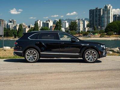 2023 Bentley Bentayga - View 3