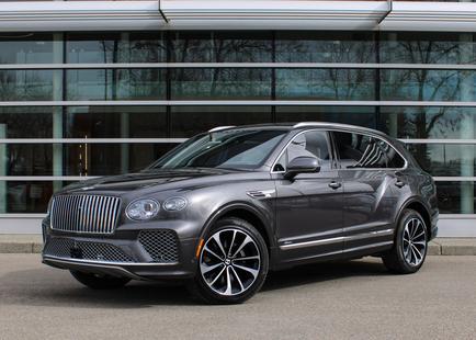 2024 Bentley Bentayga EWB Azure V8