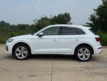 2025 Audi Q5 - View 2