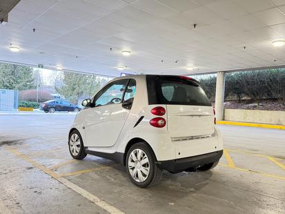 2011 smart fortwo - View 4