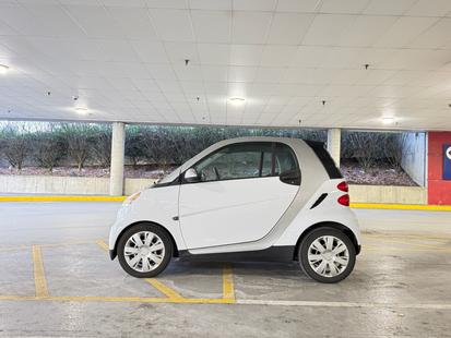 2011 smart fortwo - View 3