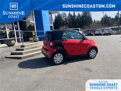 2017 smart fortwo - View 4