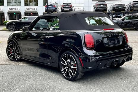 2025 MINI Convertible - View 4