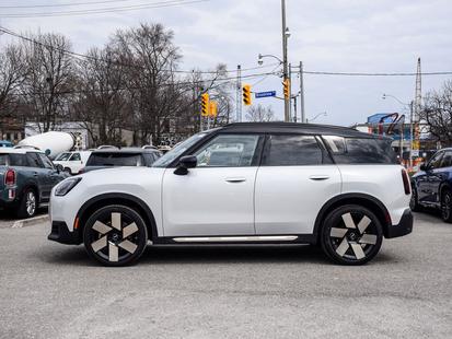 2025 MINI Countryman - View 3