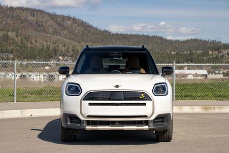 2025 MINI Countryman - View 3