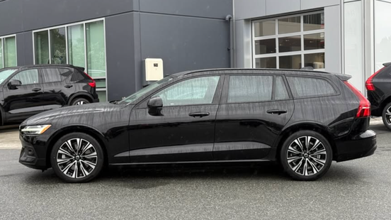 2023 Volvo V60 Core | Climate Package