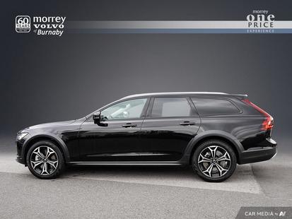 2025 Volvo V90 Cross Country - View 3