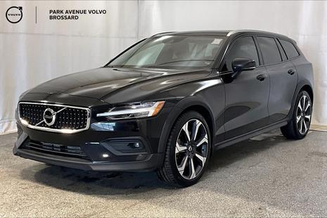 2022 Volvo V60 Cross Country T5