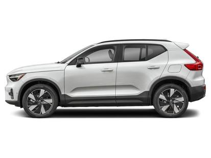 2025 Volvo EX40 - View 3
