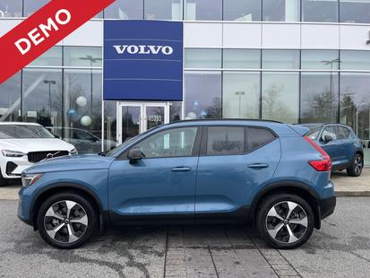 2025 Volvo XC40