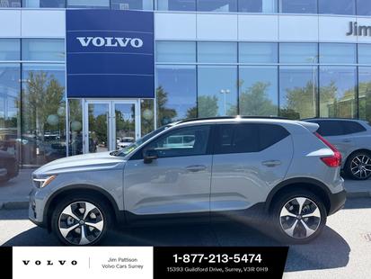 2025 Volvo XC40