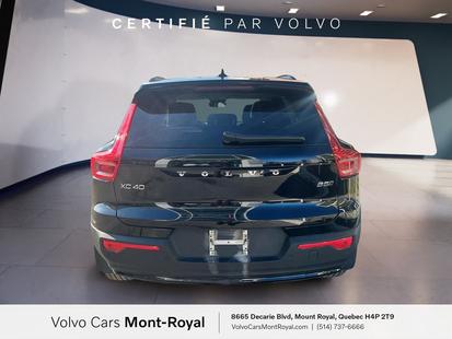 2025 Volvo XC40 - View 3